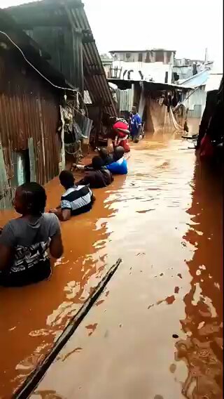 LIVE SCENES from Mathare.