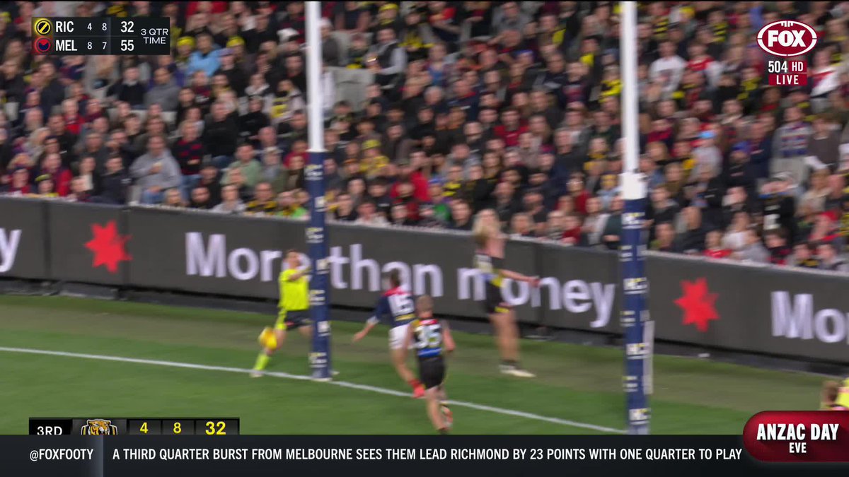 A bizarre moment as the ball stays in off the boundary umpire and eventually leads to a Caleb Windsor goal. 📺 Watch #AFLTigersDees LIVE on ch. 504 or stream on Kayo: ✍️ BLOG 🔢 MATCH CENTRE
