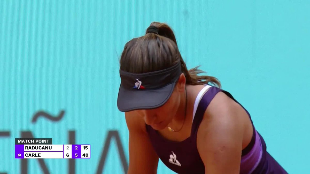 Opportunity KNOCKS 🙌 Qualifier Maria Lourdes Carle defeats Raducanu in straight sets 6-2, 6-2. #MMOPEN