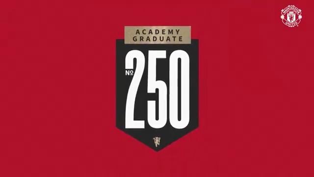 🔴 Built on our spirit and core values. A special landmark for the bedrock of our football club — Ethan Wheatley has become #MUAcademy's 250th graduate ❤️ #MUFC