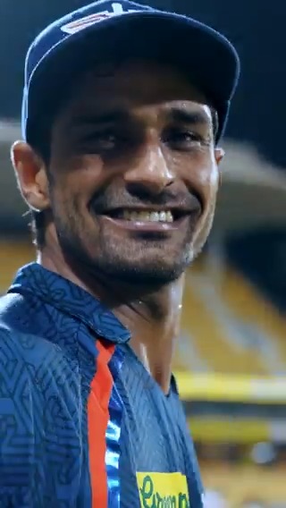 Bat in one hand, confidence in the other 🔥💪