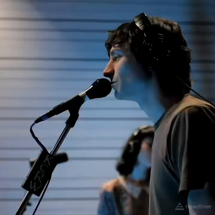 you're just somebody that i used to know.