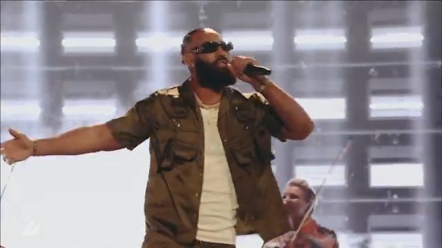 Un grand La Fouine illumine le théâtre du Châtelet avec un énorme medley #LesFlammes2024