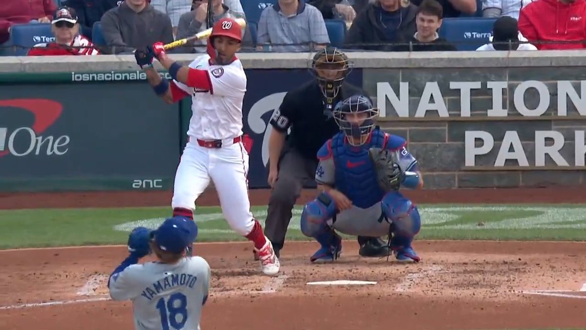 How did Yoshinobu Yamamoto make this play?!? 😳
