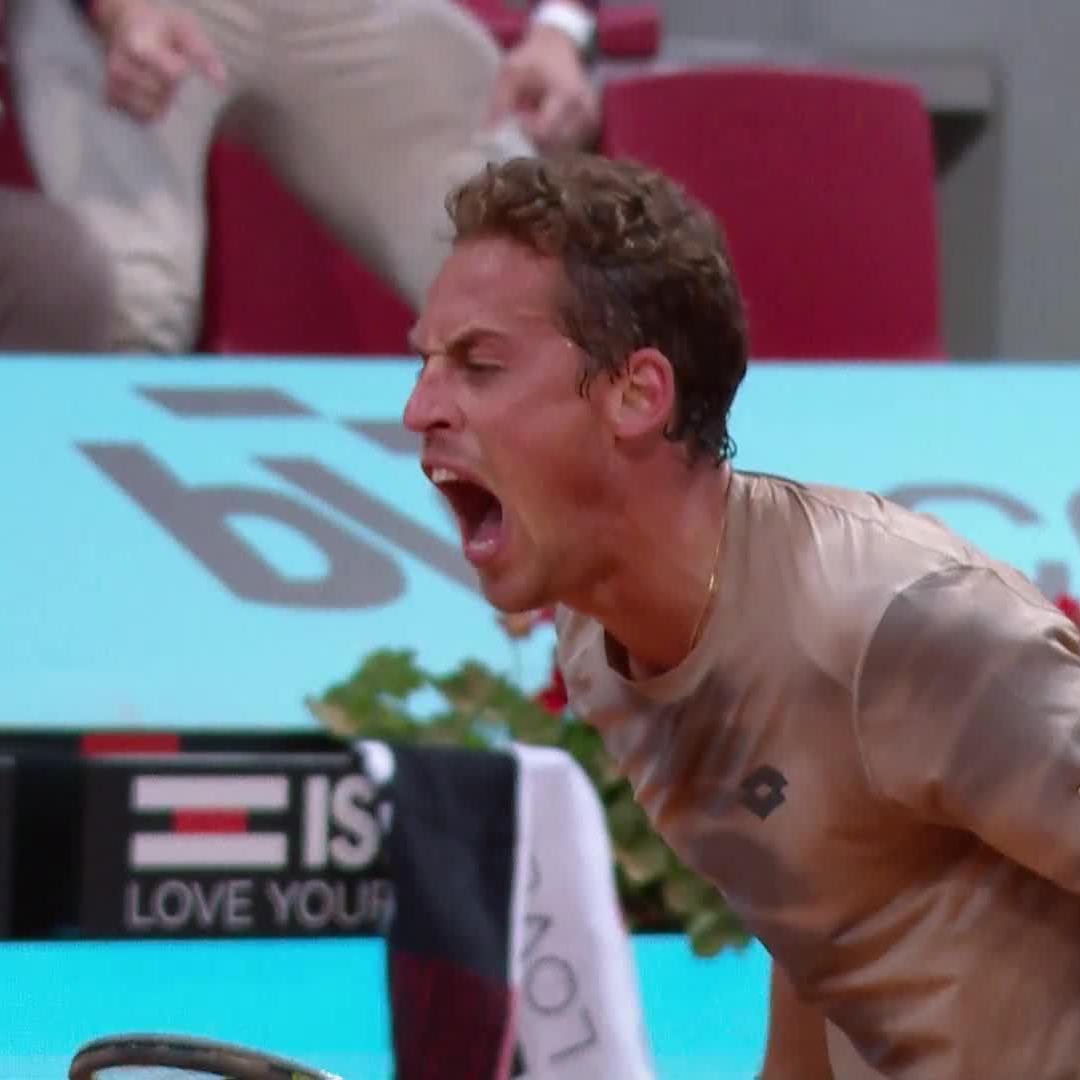 El polvo de ladrillo es lo más grande que tiene este deporte. Un 30 del mundo en polvo de ladrillo es mejor tenista que un 10 del mundo en cancha rápida.