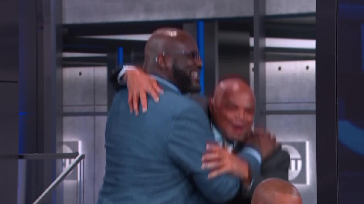 The jets are off tonight 😂 Shaq beat Kenny to the board!