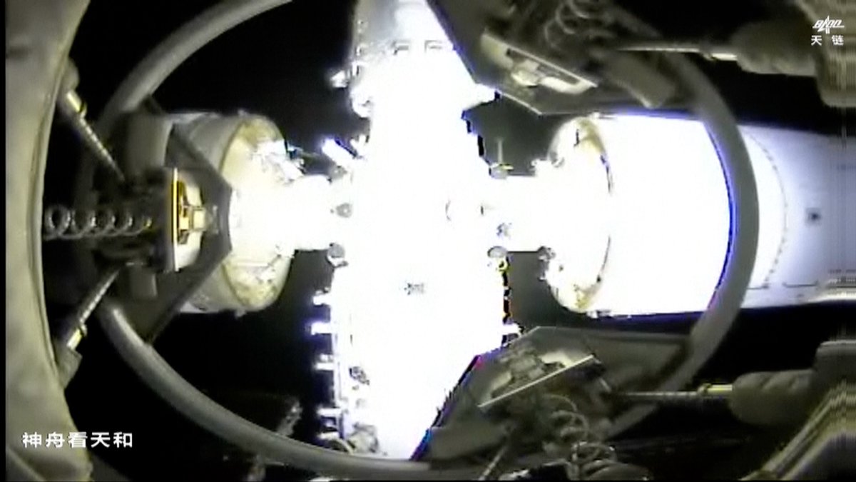 China's Shenzhou-18 manned spaceship docks with space station combination #SpaceChina