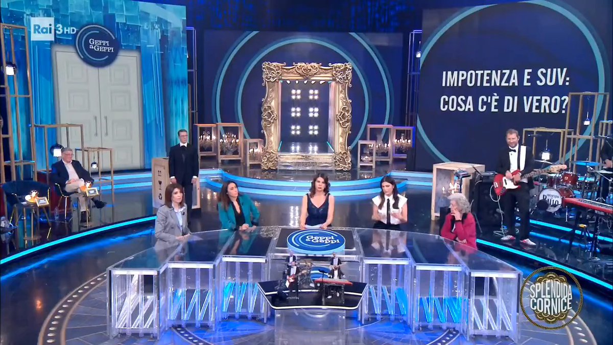Geppi Cucciari crea un tavolo di sole donne per parlare di "suv e impotenza maschile" in risposta a quello tutto maschile sull'aborto #splendidacornice