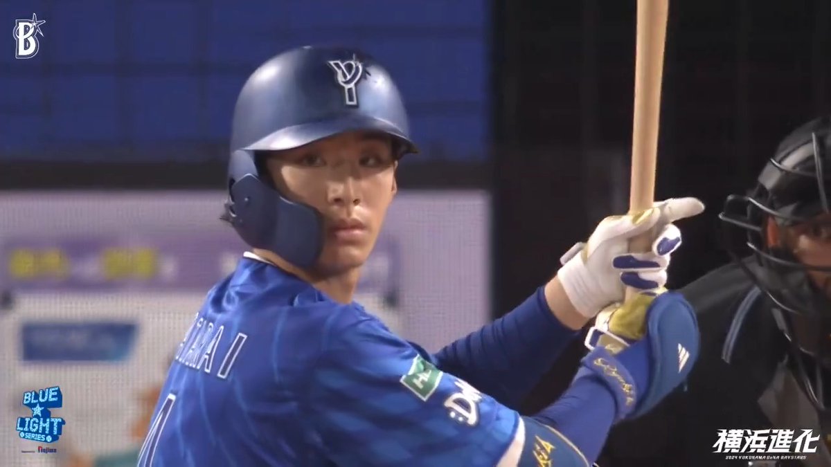 ベイスターズファンの待つライトスタンドへの一直線‼️‼️ #度会隆輝 選手の本日の3安打目は、球団史上初となる新人選手の満塁ホームラン👏👏👏 8回裏 DB 7 - 2 G #baystars