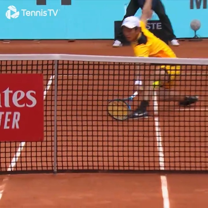 Two underarm serves in one game?! 😳 Jerry Shang never fails to entertain 🍿 #MMOPEN