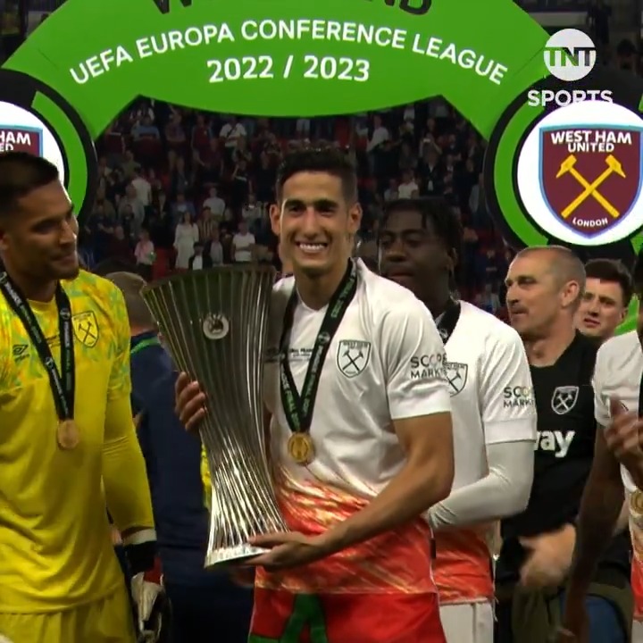 "It was something really special" David Moyes reflects on what it was like to lift the #UECL trophy with West Ham 🏆 👉 Watch Moments That Made Me in full: