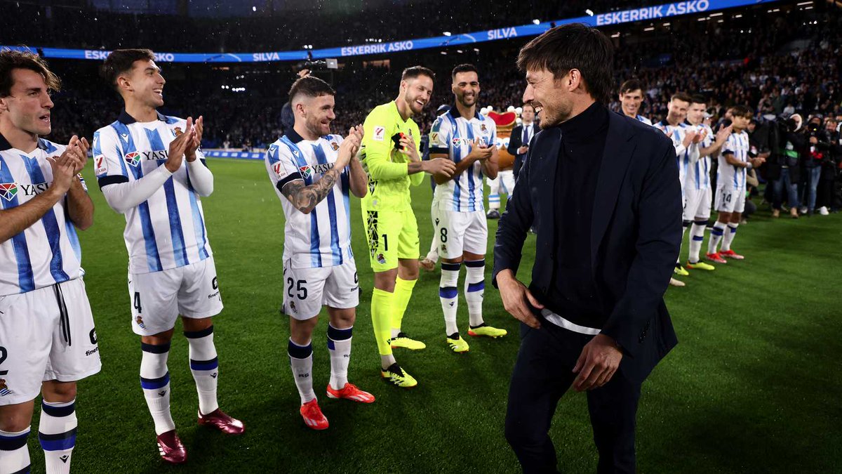 A Guard of Honour from both Real Sociedad and Real Madrid tonight for a true football legend. 🥹 Thank you, David Silva! 🩵