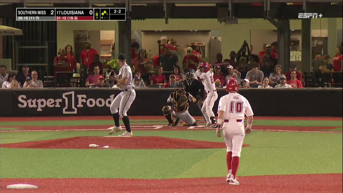 Kyle DeBarge. The Barbe HS product. Once again, has the flair for the dramatic. CAJUNS LEAD CAJUNS LEAD 🚨