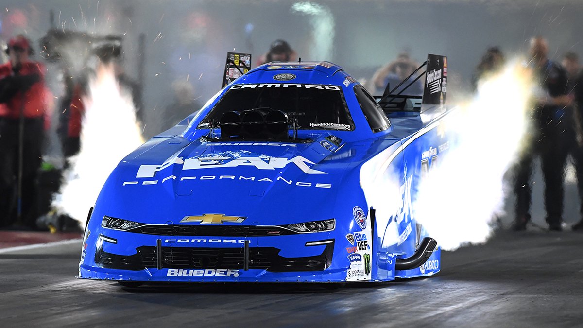 .John Force threw down a zMAX Dragway track record 3.820 at 330.96 mph to rocket to the top Friday night at the #4WideNats! Fendt_NA Record-Setting Performance