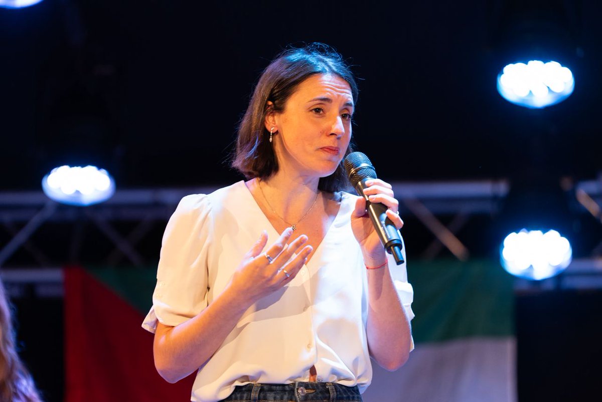 Junto a expresar el cariño, hay que pasar a la acción. Cada minuto que no hacemos nada contra el lawfare es un minuto perdido para la democracia. Hay que hacer lo que el PSOE nunca quiso hacer: democratizar el poder judicial y el poder mediático, tomar decisiones valientes.