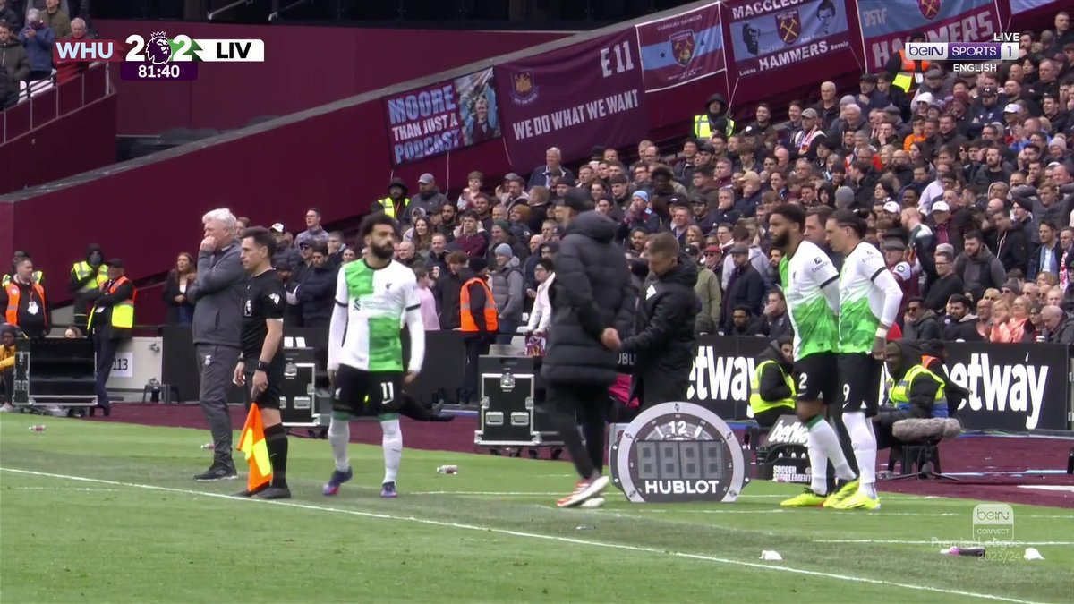 🚨🚨🚨🚨🚨🚨🚨🚨🚨🚨🚨 يا ساتر .. واحدة من لقطات الموسم! شجار محمد صلاح & يورغن كلوب على الخط قبل دخوله كبديل!!!!!!