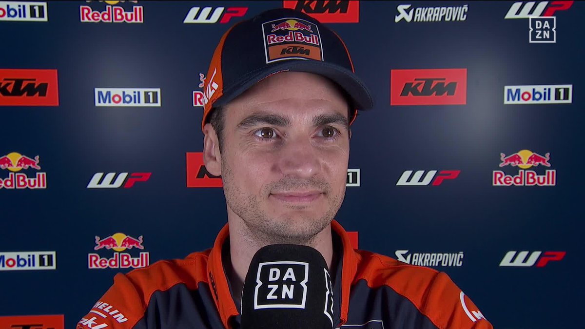 Vuelve a correr con una #MotoGP... ¡Y se sube al podio! ¡Es Dani Pedrosa, no trates de explicarlo! 🥰 "Es un extra de regalo. Un resultado fantástico" #SpanishGP 🇪🇸 #MotoGP 🏁