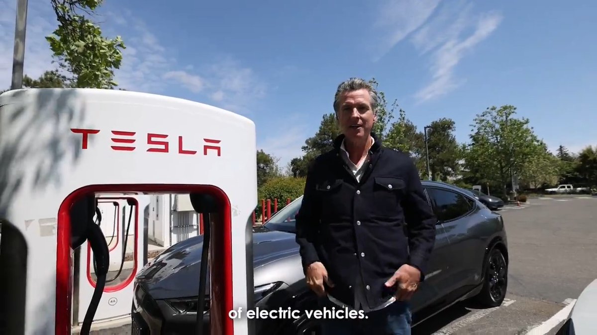 Huge news for California drivers โ the Tesla supercharging network is opening to non-Tesla vehicles! This adds thousands of fast chargers to California's EV charging network, bringing us to more than 105,000 public EV chargers โ including 10,000 fast chargers โ and counting.
