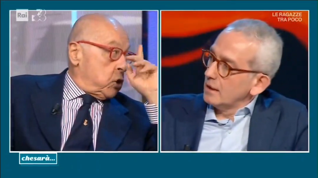 "Da Mussolini appeso non cadde nemmeno una moneta" - Non è una frase mia, è di Churcill - No, mi spiace, è di Walter Chiari Sipario #chesara