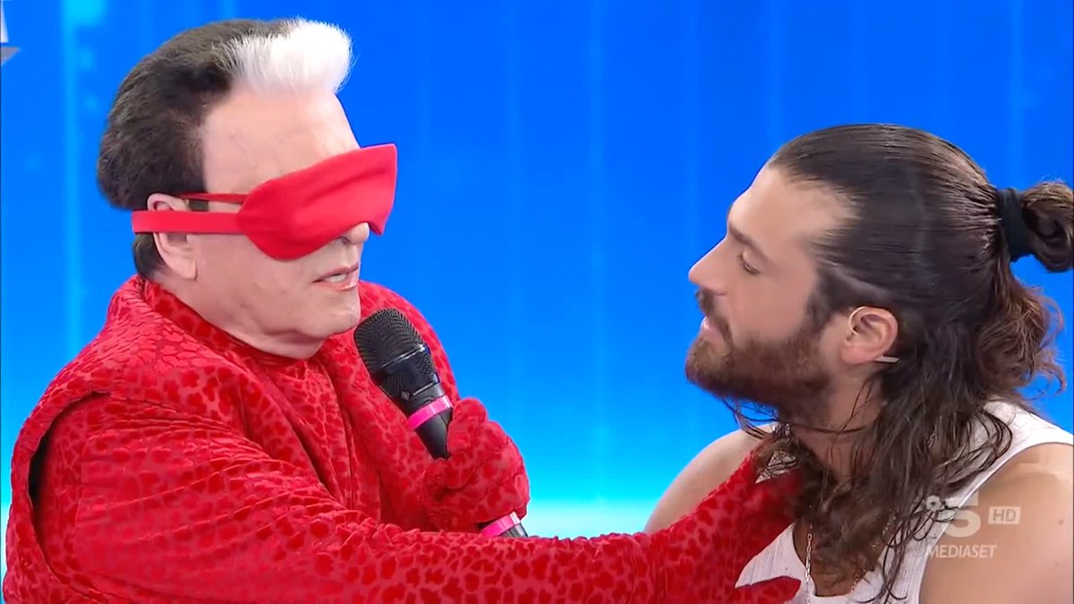 L'urlo di Cristiano davanti a Can Yaman: per sempre famoso! #Amici23