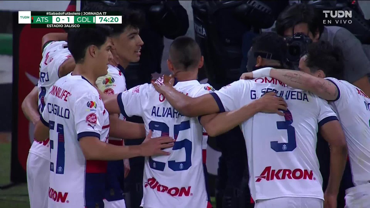 TAKE A BOW PIOJO!!! 💥🎯 GOLAAAAZZZOOOO Chivas up 1-0!