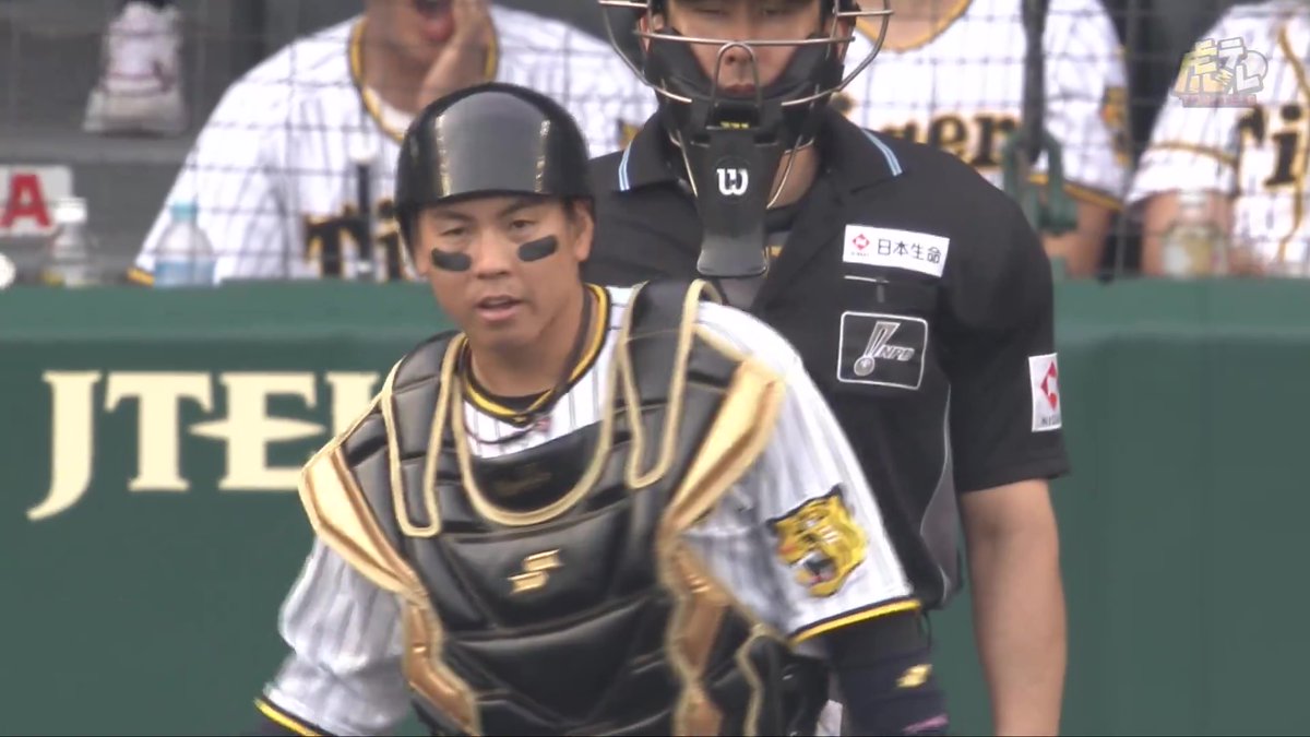 7回表、梅野選手が2塁盗塁を刺す！梅ちゃんバズーカ炸裂！ #hanshin #虎テレ #阪神タイガース #ARE_GOES_ON