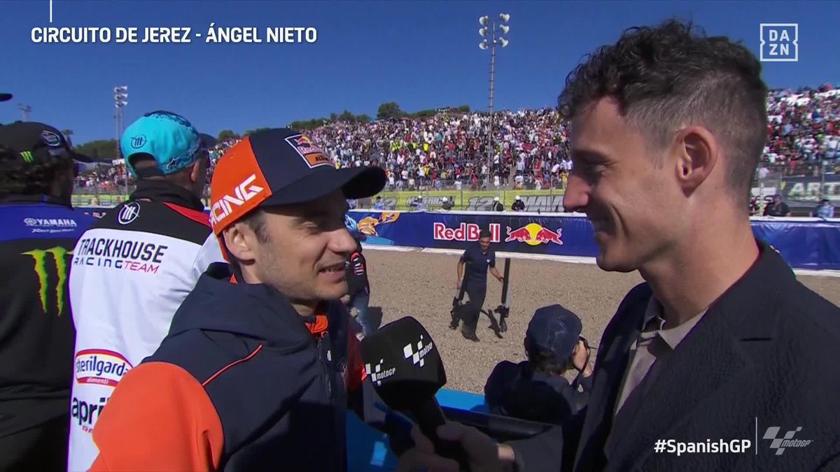"Una vez retirado... todavía recibir tanto cariño es algo que uno no se espera" ❤️ Lo que Jerez siente por Dani. Lo que Dani Pedrosa siente por Jerez ✨ #SpanishGP 🇪🇸 #MotoGP 🏁 🔗