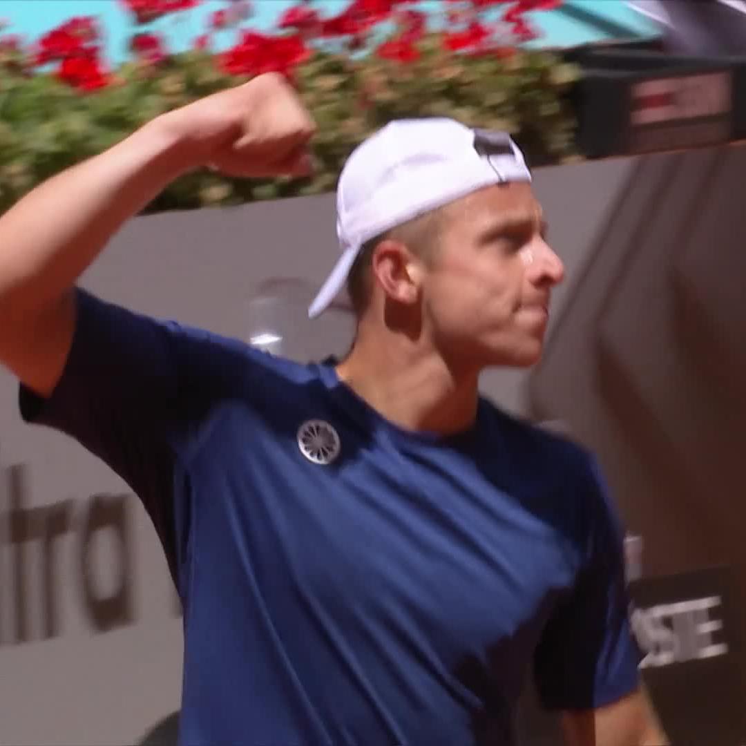 First top 20 win at Masters 1000 level 👏 Tallon Griekspoor outlasts Rune 6-4 4-6 6-3 to reach the second week in Madrid! #MMOpen