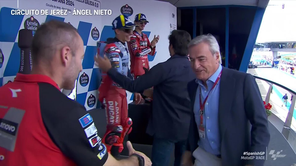 Carlos Sainz and Carlos Sainz on the podium 🙌 Racing royalty presenting the Constructors' trophy! 🏆 #SpanishGP 🇪🇸 Carlos Sainz