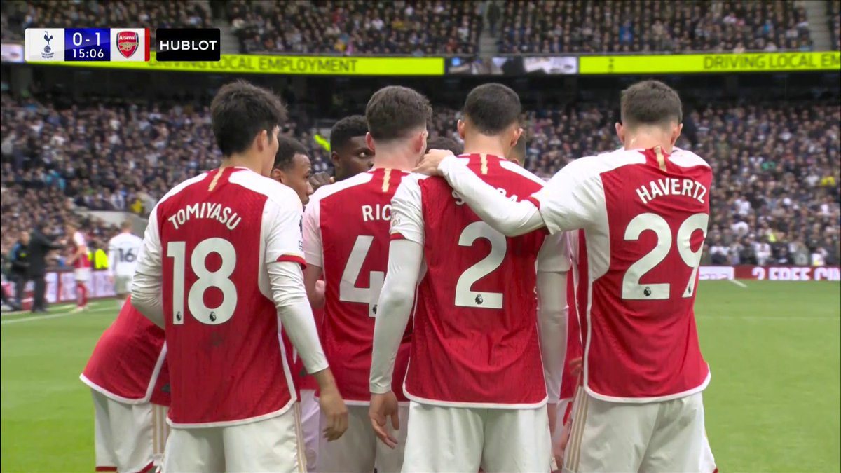Højbjerg's turned it into his own net! 🤦♂️ Arsenal have the early breakthrough in the North London Derby ⚡