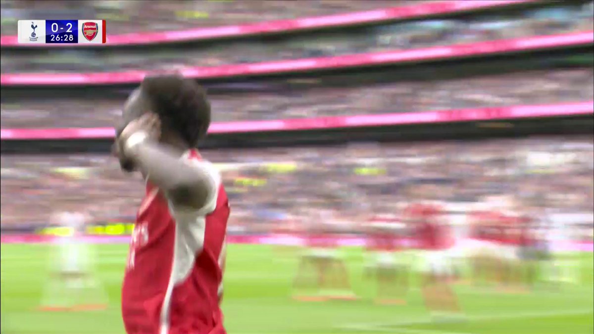 Bukayo Saka DOUBLES Arsenal's advantage! 💥 End-to-end drama in North London 🥵