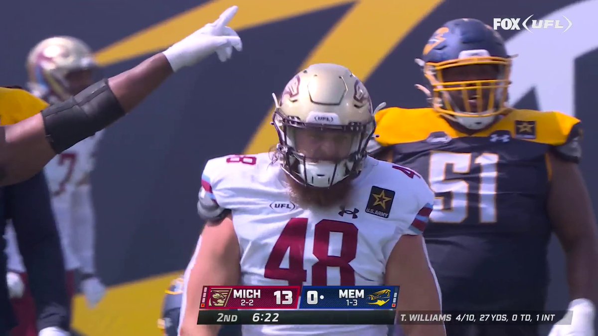 Got to him! Kendrick the sack! 💪