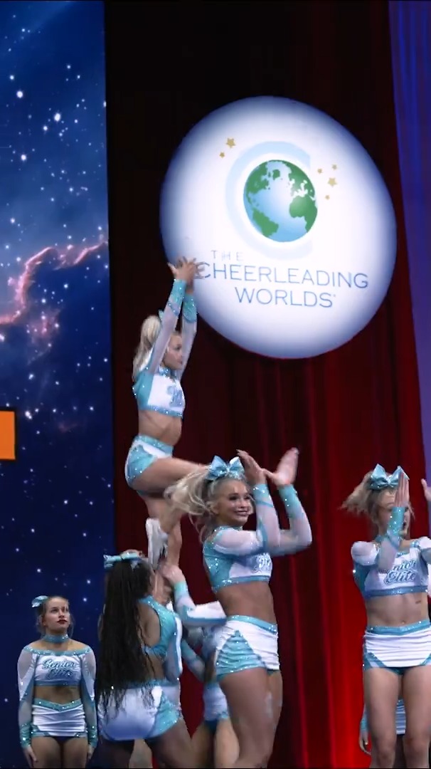 SISTERS, we all really ATE that today!!! Best division!!! 😻🍊👑💫 𝔖𝔢𝔫𝔦𝔬𝔯 𝔈𝔩𝔦𝔱𝔢 World Cup Shooting Stars ORANGE 🍊