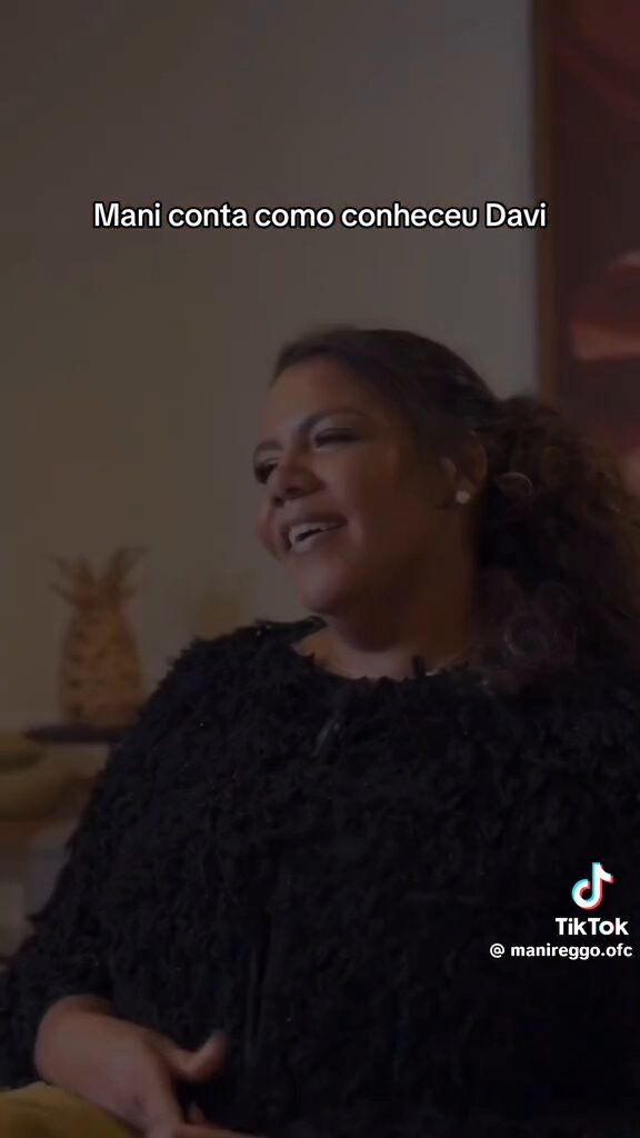 Nesse recorte fica bem claro dois pontos: que a ex já era uma papa anjo, quando ela diz achava que ele tinha a mesma idade dos meninos do hospital que ela “conhecia”. Outro, no primeiro encontro, Davi foi buscá-la na casa dela. Ou seja, antes mesmo do namoro o menino já tinha o carrinho dele.