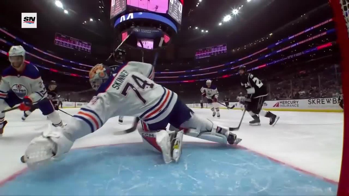 THAT'S A PLAYOFF SHUTOUT FOR SKINNY 😤