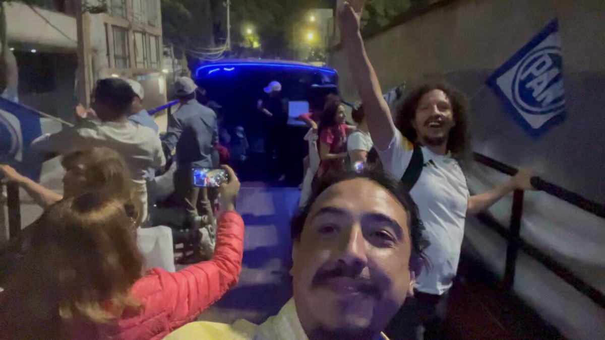 Gracias a todas las personas que asistieron a ver el debate el día de hoy gracias por todo su apoyo y por creer en este proyecto de sueños y cambio tecnológico @JCZSMX vamos a ganar este 2 de junio en #miguelhidalgo