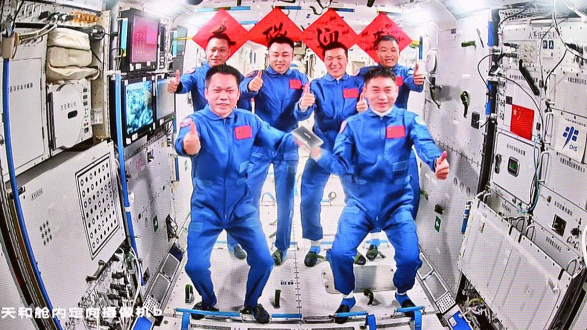 China's Shenzhou-17 astronauts complete handover, to return to Earth on April 30 #SpaceChina