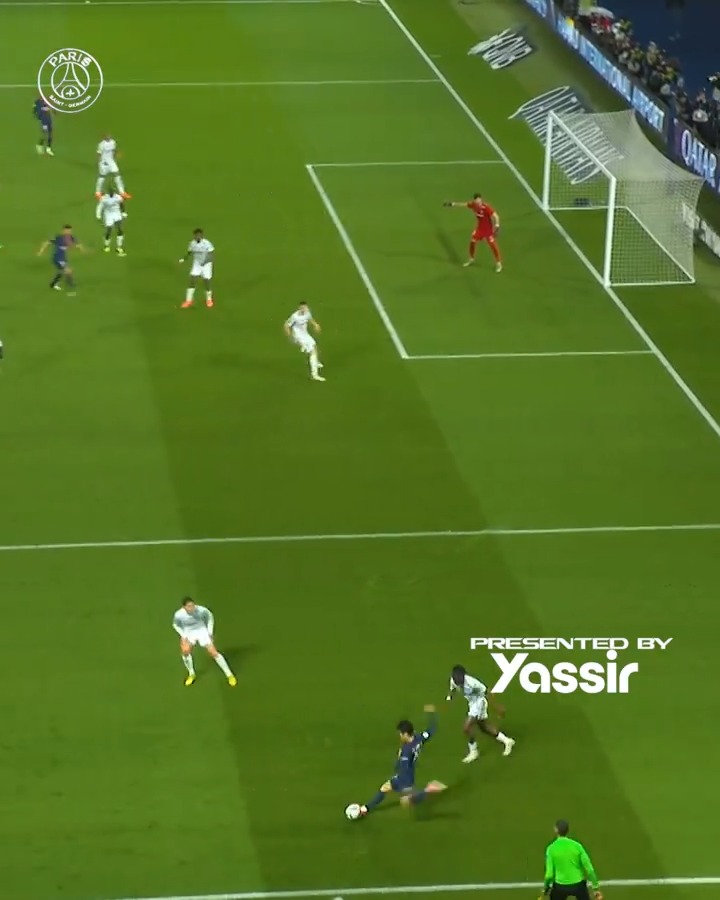 ☄️ Le centre de Lee Kang-In pour la tête de Gonçalo Ramos 🪖 La #PasseDé présentée par Yassir | يسير 🎥 #PSGHAC