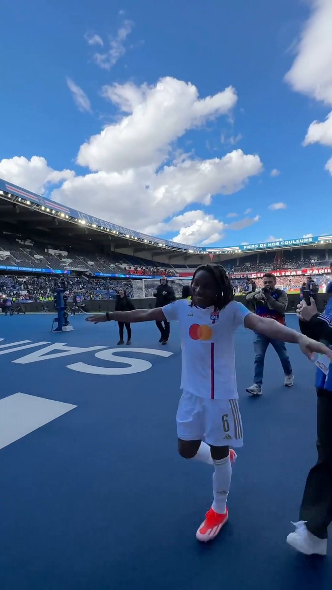 🇭🇹 𝐌𝐞𝐥𝐜𝐡𝐢𝐞 𝐃𝐮𝐦𝐨𝐫𝐧𝐚𝐲 👕🎁😃 #UWCL | #PSGOL