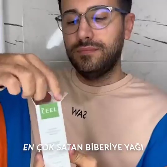 Hem Yeni Saç Oluşumunu Hem de İçeriğindeki Biberiye, Biotin, Hint Yağı Gibi Bileşenlerle Saçların Güçlenmesini ve Dolgunlaşmasını Destekler.