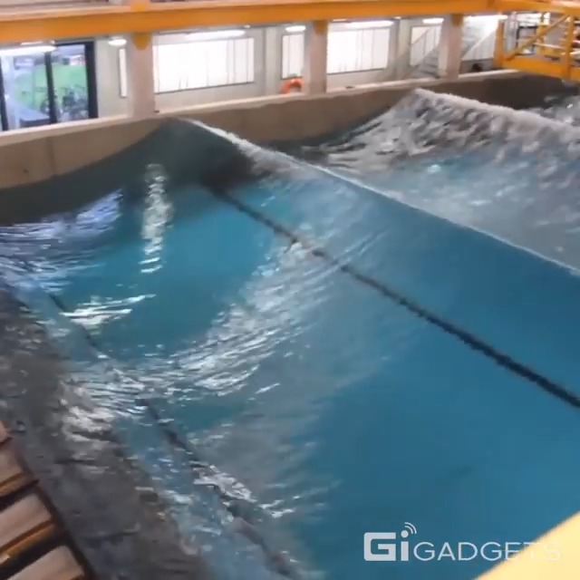 Waves machines and the different kinds of waves they can produce [📹 University of Plymouth]
