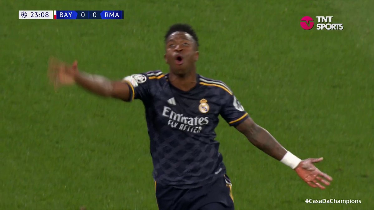 QUE PASSE ESPETACULAR DO TONI KROOS GOL DE VINI JR NA ALLIANZ ARENA BAYERN 0X1 REAL MADRID