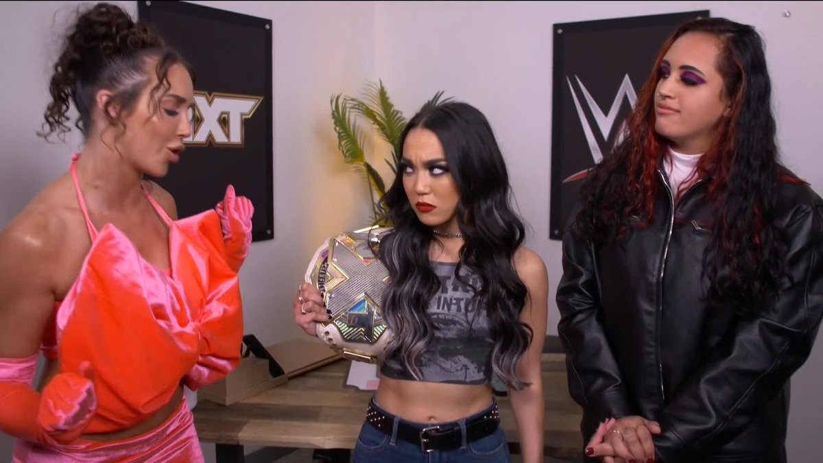 WOAH 😳 roxanne will defend her #WWENXT Women's Championship NEXT WEEK against...CHELSEA GREEN! #NXTSpringBreakin
