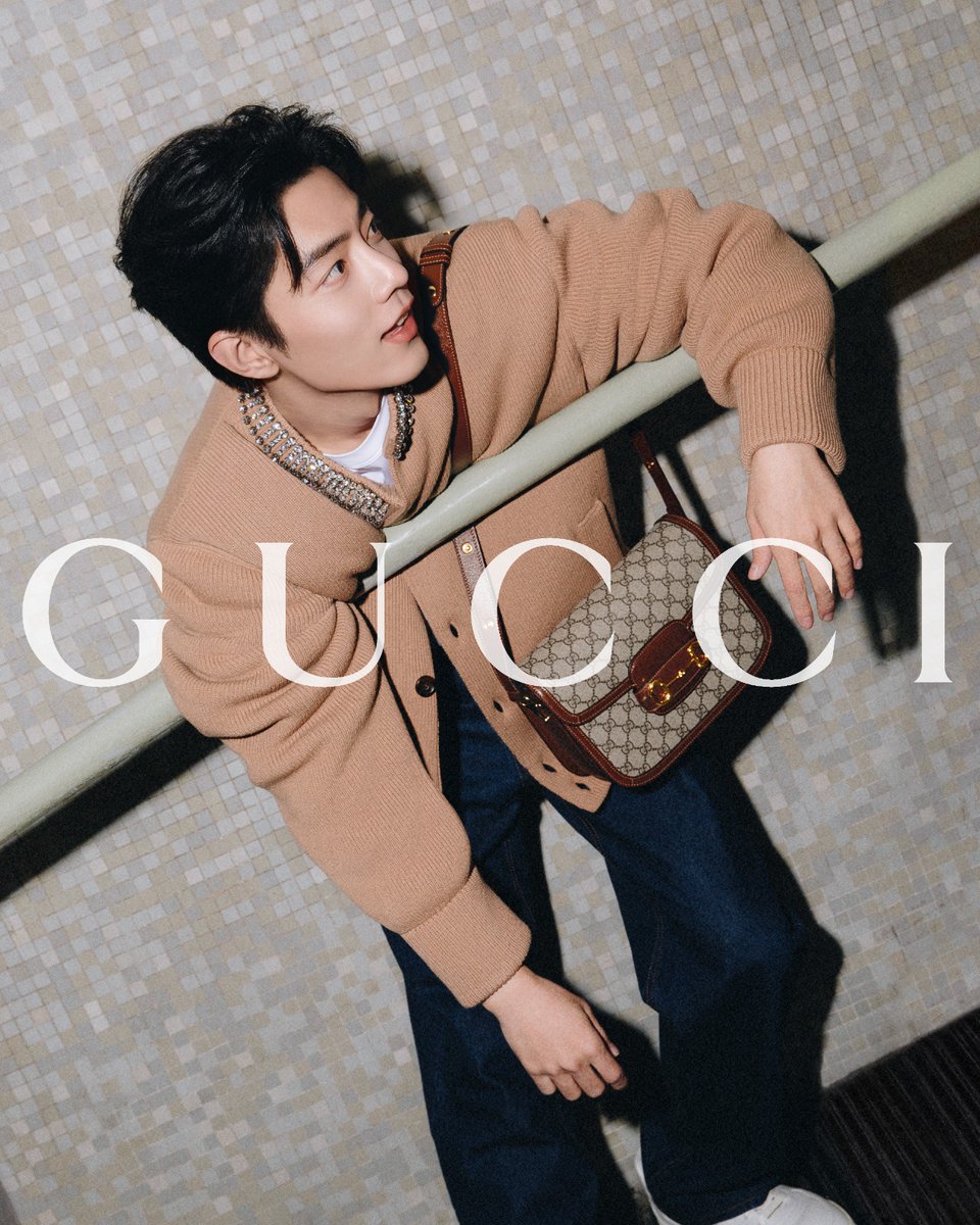 The #GucciHorsebit1955 bag accompanies Global Brand Ambassador #XiaoZhan throughout Milan, 5 years after his first visit. Discover more