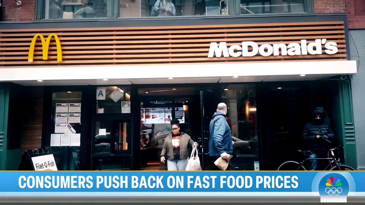 More Americans are choosing to eat from home because fast food and fast casual prices have increased. Christine Romans reports for TODAY.
