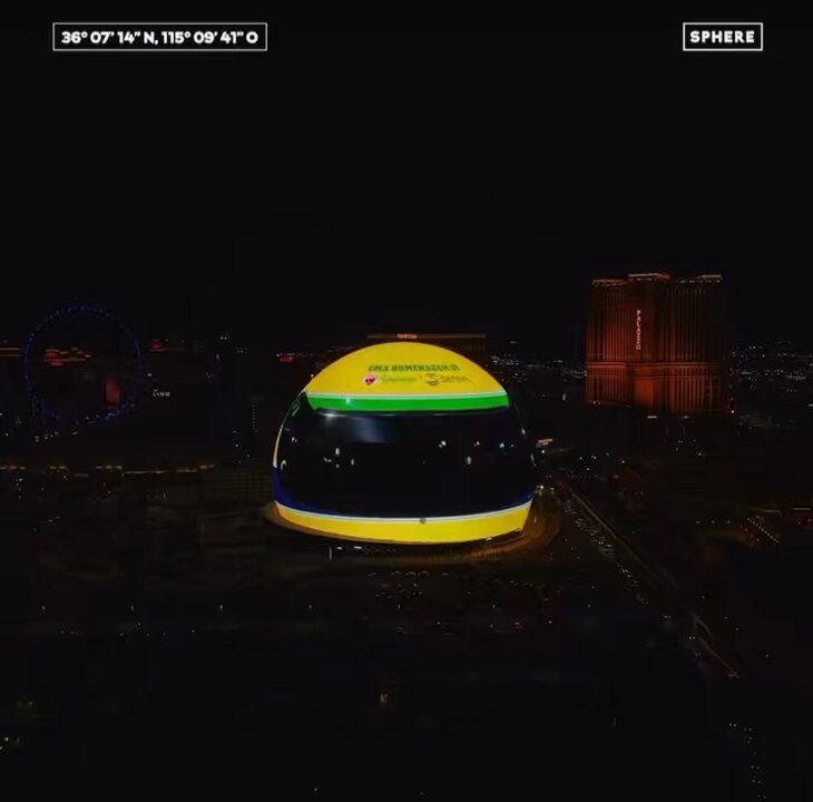 Esfera de Las Vegas replica capacete de Ayrton Senna em respeito aos 30 anos de sua morte.