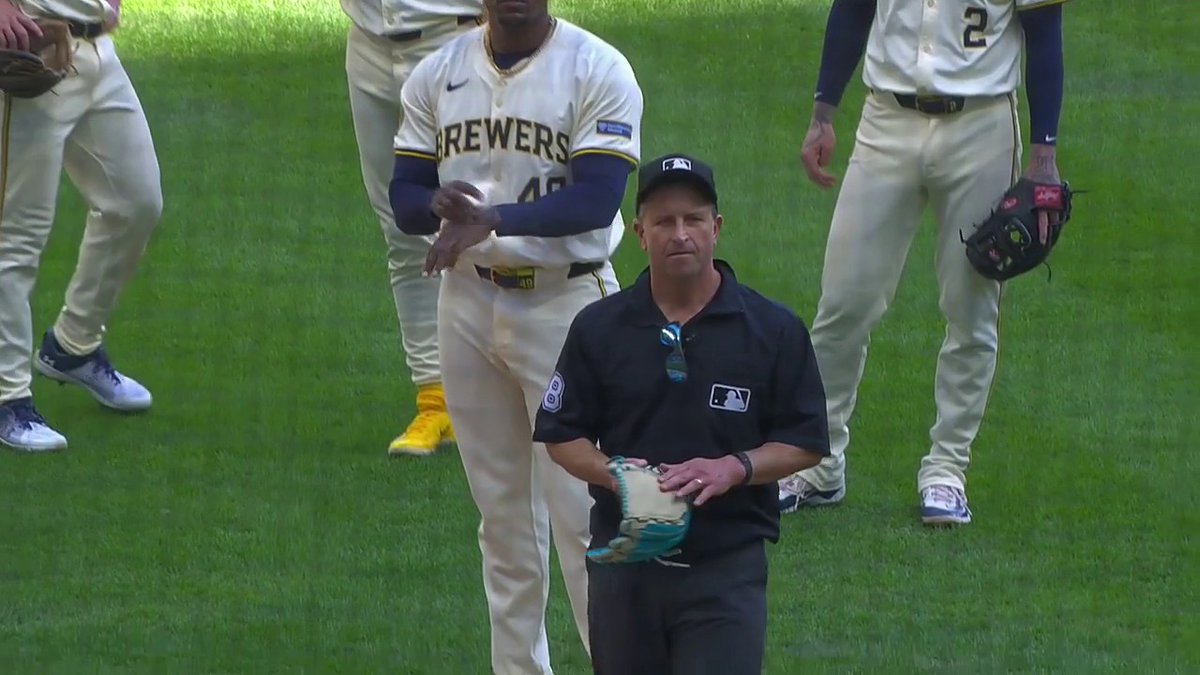 Taking the glove away is one thing. The smirk and putting the glove *on* as he walks to the dugout…is another.