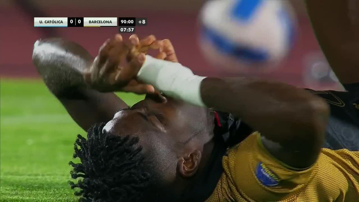 Sigo convencido que Adonis Preciado se va lanzando antes de cualquier contacto, que fue un leve roce. No veo penal, antes algunas polémicas fueron en contra de BSC y hoy le tocó alguna a favor. El fútbol y los arbitrajes son así, te dan y te quitan.