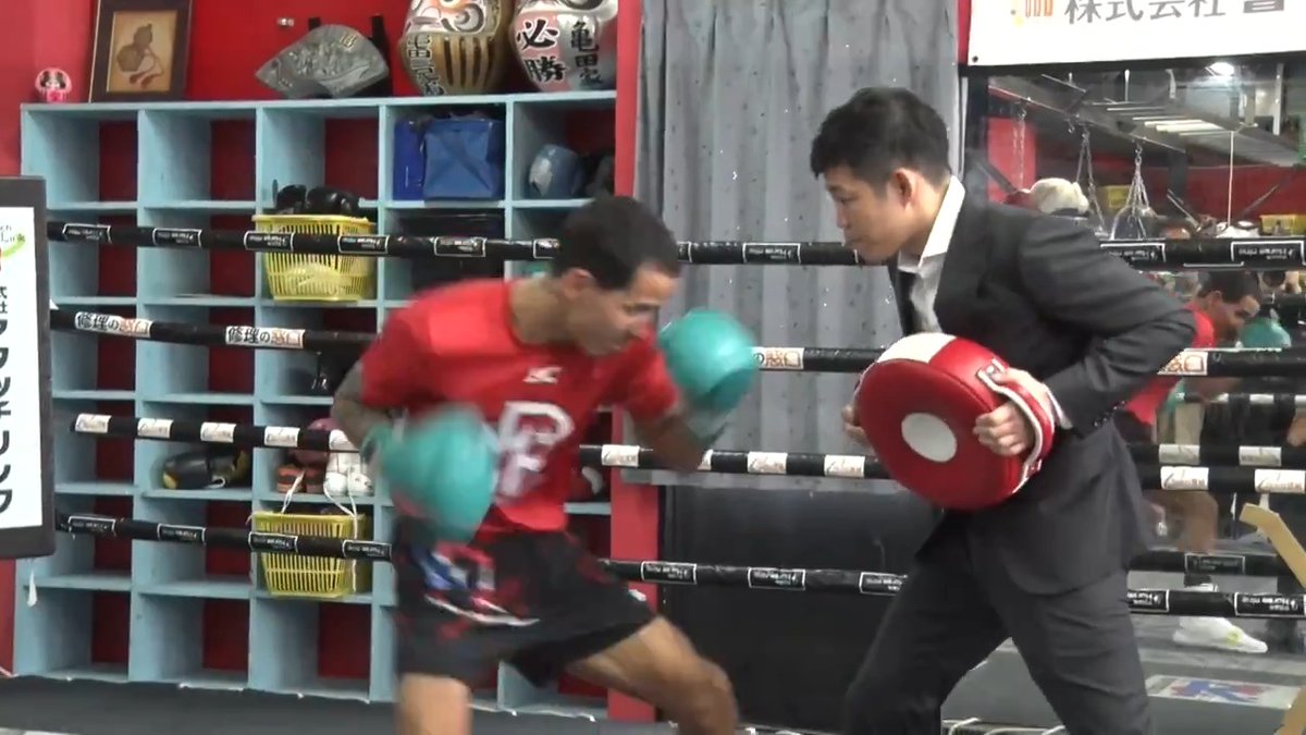 #LUSHBOMU Vol.3 feat 3150FIGHT 階級最強の男IBF世界バンタム級王者 #ロドリゲス の公開スパー🥊 #亀田興毅 ファウンダーが直接ミットを構え 世界王者のパンチを受ける💥 突き刺すようなパンチに 「ホンマに世界チャンピオン」と絶賛‼︎ 📅5月4日(土) 午後1:30〜 #ABEMAでボクシング