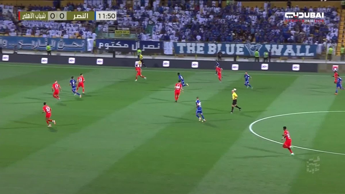Ontem, o Adel Taarabt voltou a mostrar que algures num universo paralelo, foi um coleccionador de Bolas de Ouro. 🇲🇦